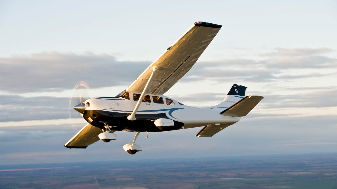 Piston — private jet charter
